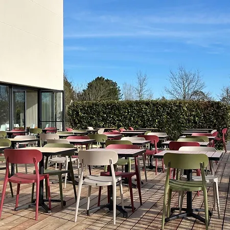 Sure By Western Hotel 3*