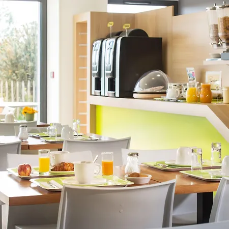 Hotel Sure By Western 3*