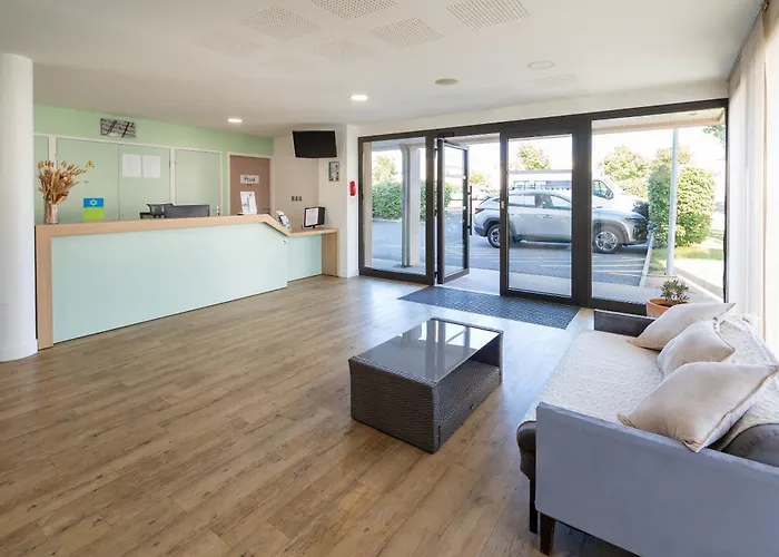 Sure By Western 酒店