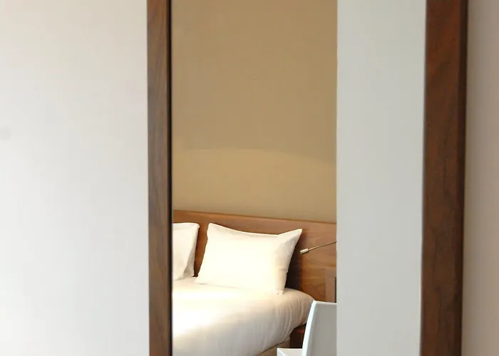 Hotel Sure By Western 3*