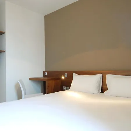 Sure By Western Hotel 3*