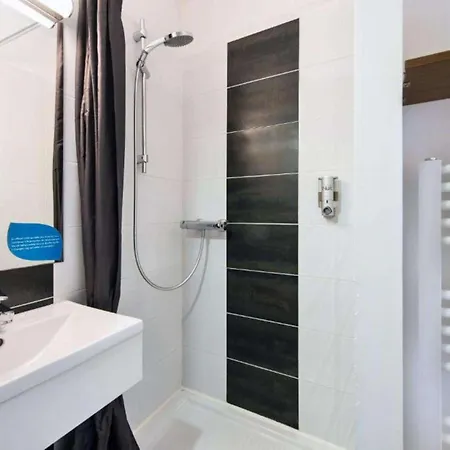 Hotel Sure By Western 3*