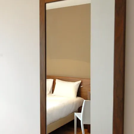 Hotel Sure By Western 3*
