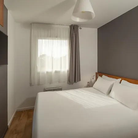 Sure By Western Hotel