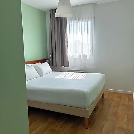 Sure By Western Hotel