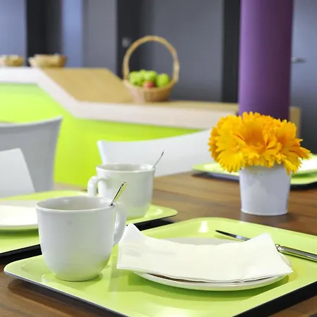 Sure By Western فندق 3*